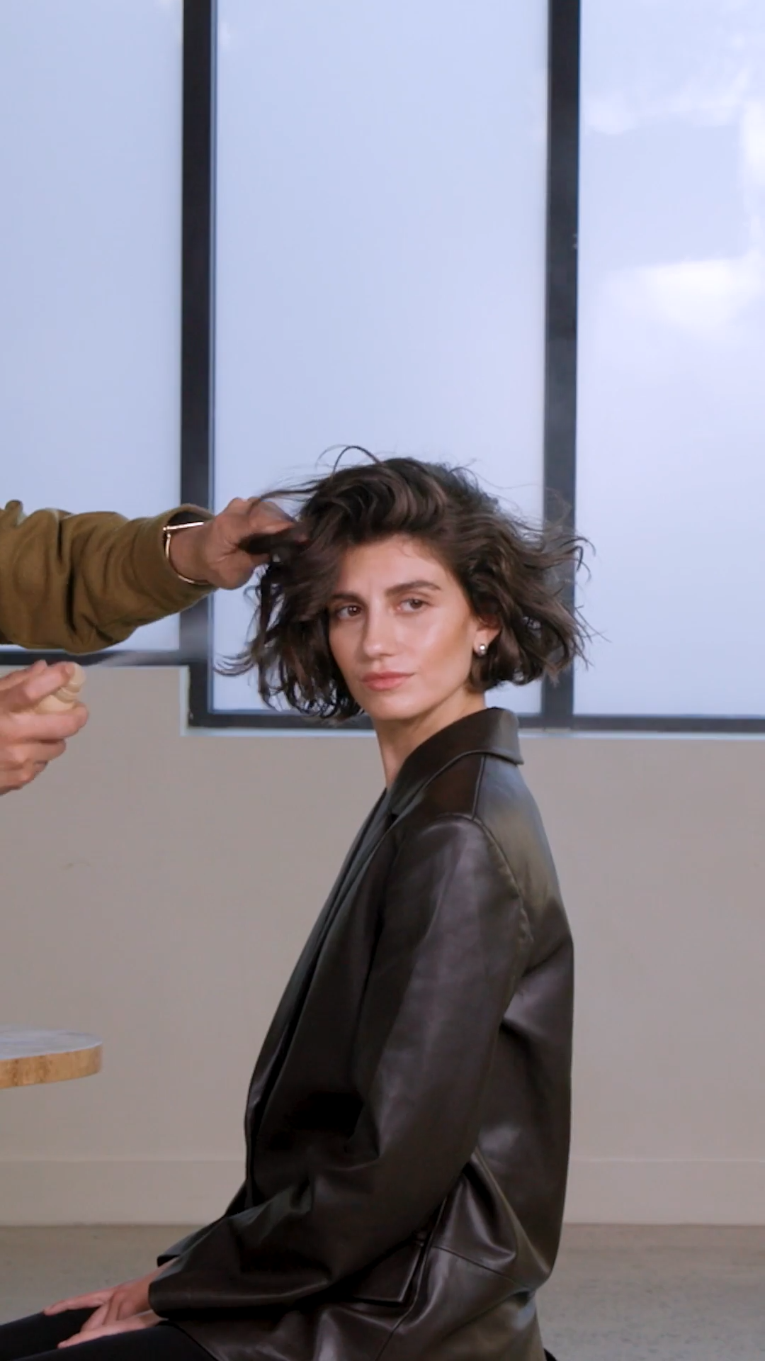 How-to: Style That Stays With Flash Form Finishing Spray Wax