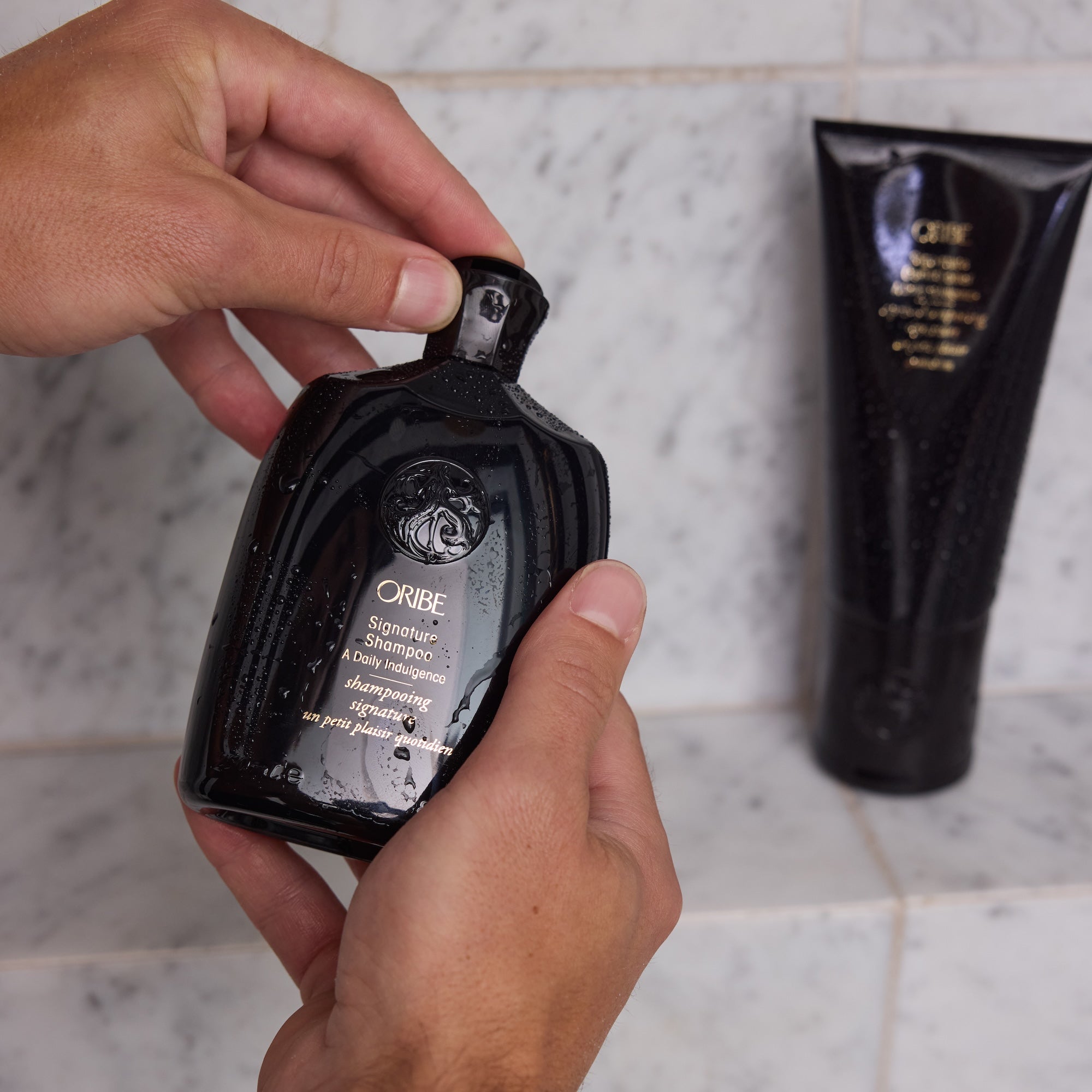 Signature Shampoo - Oribe Hair Care